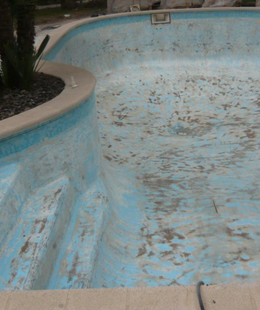 Réparer mosaïque piscine : Colle silicone carrelage piscine sous l'eau